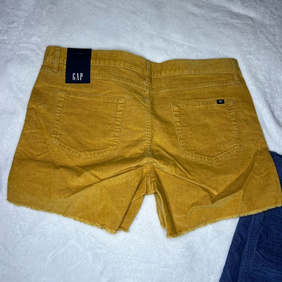 Gap Corduroy Shorts - 2 pair - Picture 6 of 7